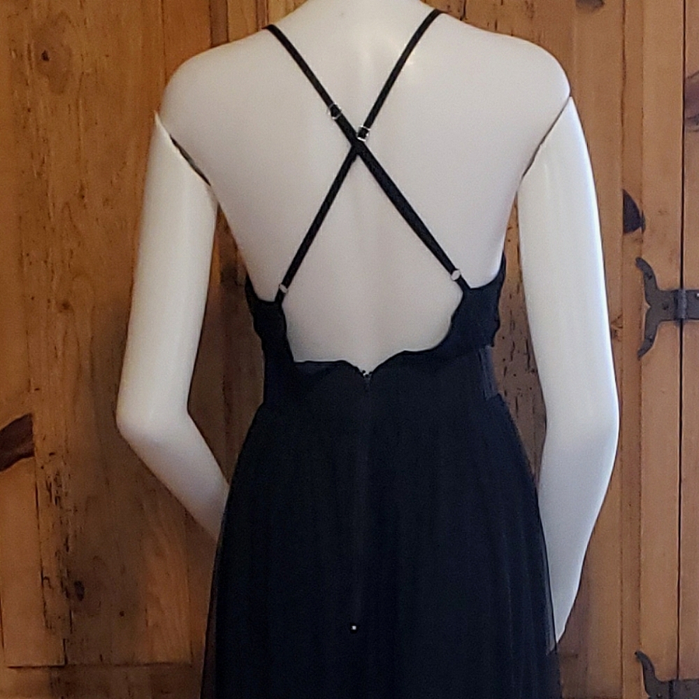 Black maxi dress - Picture 9 of 16